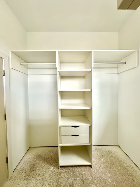 Open Closet System
