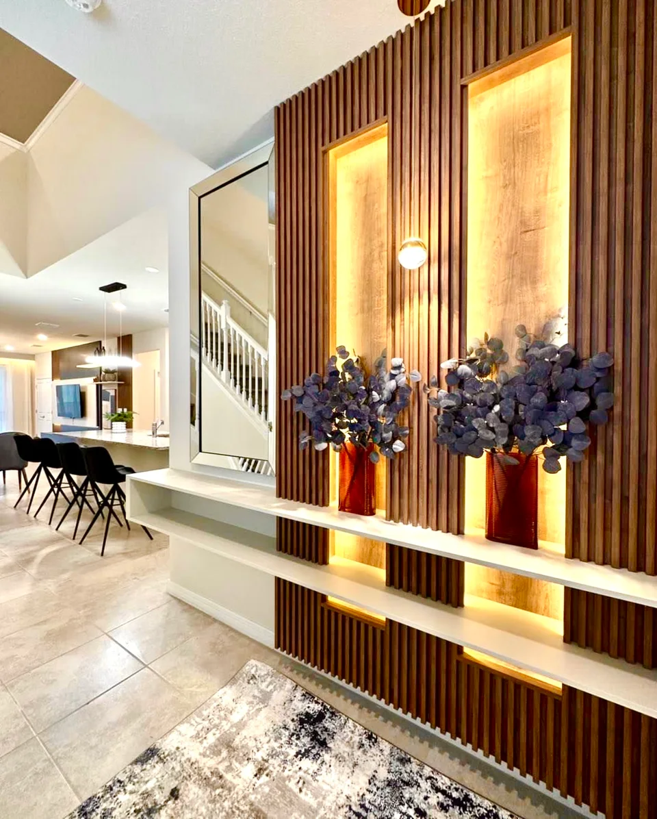 Foyer Console Wall
