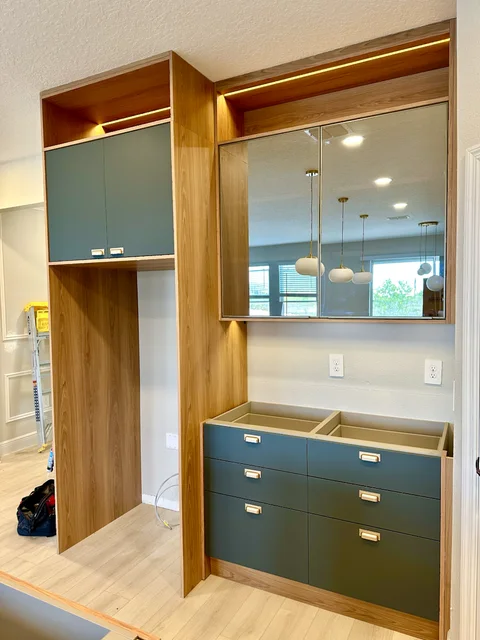 Kitchen Mirror Cabinetry